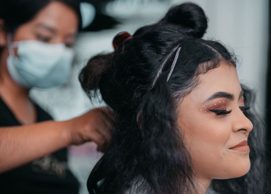Qa Synthetic A21 Resume Salon 7060278 — salon interior